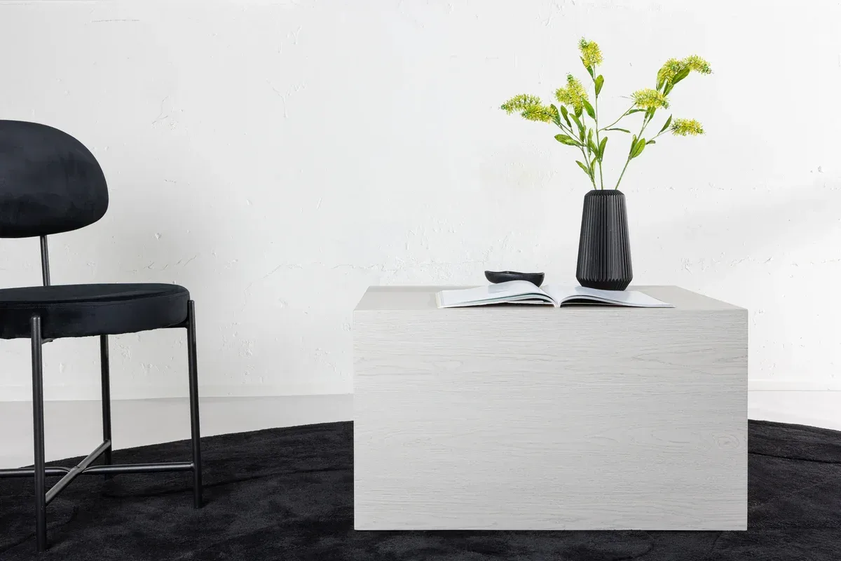 Venture Design York soffbord 80 × 60 cm, vitputsat